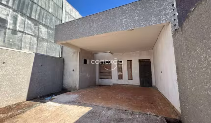 Casa à venda com 02 quartos + 01 suíte com piscina, Jardim Gisela - Toledo