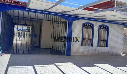 Casa  à venda por R$ 650.000 - Vicente Pinzon - Fortaleza/CE