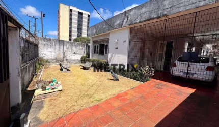 Casa com 4 dormitórios à venda por R$ 850.000,00 - Fátima - Fortaleza/CE