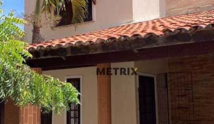 Casa com 6 dormitórios à venda, 270 m² por R$ 590.000,00 - Edson Queiroz - Fortaleza/CE