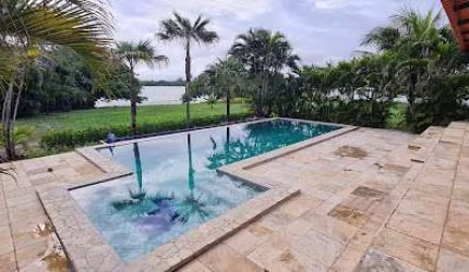 Casa à venda por R$ 3.300.000 - Lagoa do Banana - Caucaia/CE