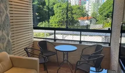Apartamento mobiliado de alto padrão no coração dos Aflitos com lazer completo e vista definida