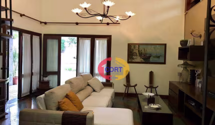 Casa à venda em condomínio de Arujá, aceita permuta de 100% em apartamento!