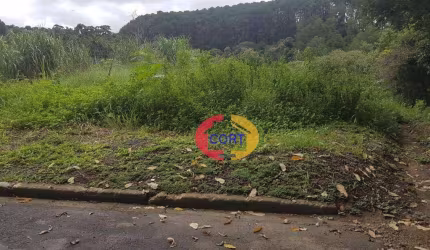 Lote com metragem excelente à venda em Arujá!!!