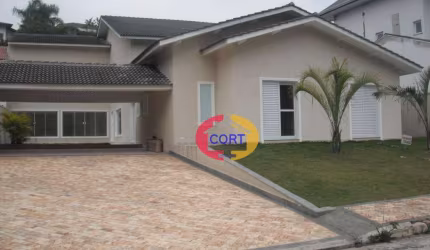Casa de 850 m² em condomínio fechado de Arujá - SP!!!