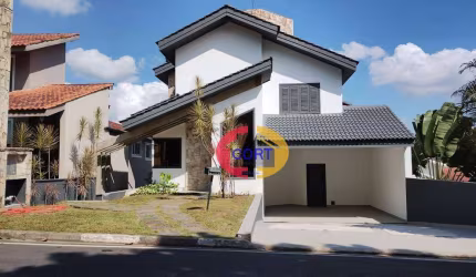 Casa para venda com lareira e quintal em condomínio de Arujá!!!