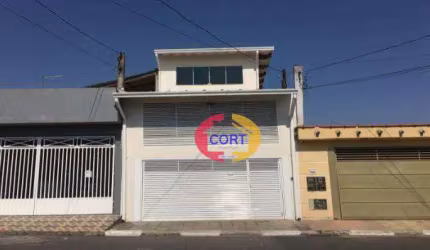 Casa com 3 pavimentos para venda em Itaquaquecetuba!!!