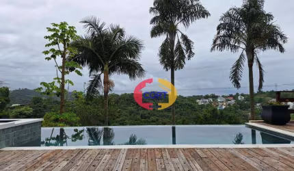 Casa com vista panorâmica para venda em condomínio de Arujá!!!