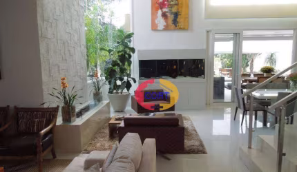 Venda de casa com frente para a reserva do condomínio Arujá 5!!!