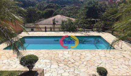 Casa com pomar para venda no Arujá Country Club em Arujá!!!