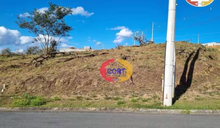 Lote de esquina no Condomínio Reserva Ibirapitanga