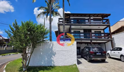 Casa com vista panorâmica à venda no condomínio Country Club em Arujá!!!