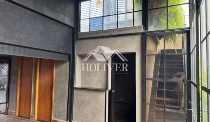 Linda Casa Comercial Totalmente Reformada!