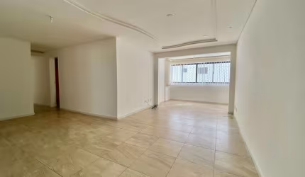 Vendo Ap 128m no Cocó, 3° andar, Nascente, 3 suites c/ closets, lavabo, depend. completa, sala ampla
