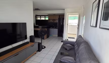 Apartamento planejado com 3 quartos (1 suíte), 70m², andar intermediário, nascente e com vista frontal para a Av. Rogaciano Leite