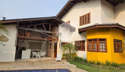 Casa para Venda na Cidade Universitária, Barão Geraldo em Campinas - 3 quartos