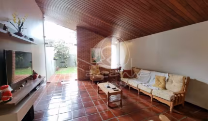 Casa Guanabara em Campinas, por R$ 1.590.000,00 - Façanha Imóveis Campinas