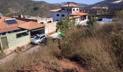 Terreno à venda na Liberdade, Mariana  por R$ 130.000