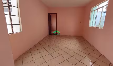 Casa com 4 quartos à venda na Fonte Da Saudade, Mariana  por R$ 900.000