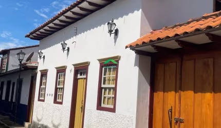 Casa com 5 quartos para alugar no Centro, Mariana  por R$ 5.000