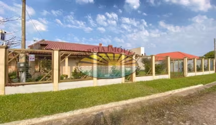 CASA À VENDA EM TRAMANDAÍ