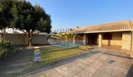 EXCELENTE CASA À VENDA EM TRAMANDAÍ