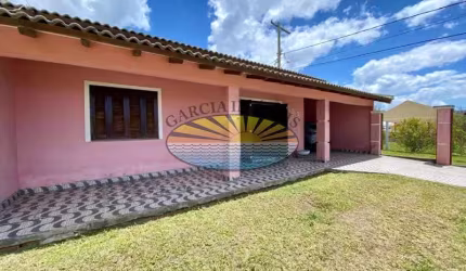 CASA À VENDA EM TRAMANDAÍ