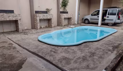 Salão Comercial à venda em Jardim Três Marias - SP