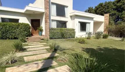 Condomínio com 6 quartos à venda em Jardim Santa Cruz - SP