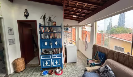 Casa com 3 quartos à venda em Vila Teixeira - SP