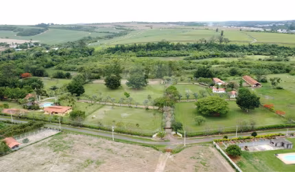 Condomínio com 8 quartos à venda em Guaraú - SP