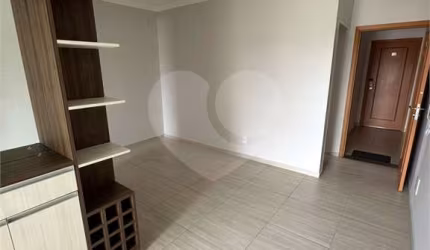 Apartamento com 3 quartos à venda em Jardim Nova Era - SP