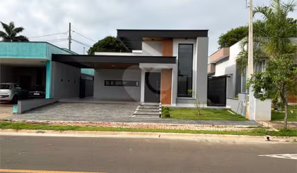 Condomínio com 2 quartos à venda em Buru - SP