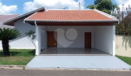 Condomínio com 2 quartos à venda ou para locação em Buru - SP