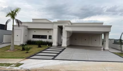 Condomínio com 3 quartos à venda em Parque Residencial Indaiá - SP