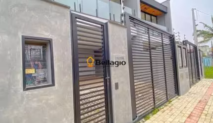 SOBRADO EM BALNEÁRIO PIÇARRAS