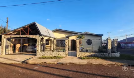Casa à venda em Uvaranas