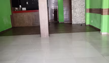 Loja 2 andares ótimo ponto comercial na Taquara