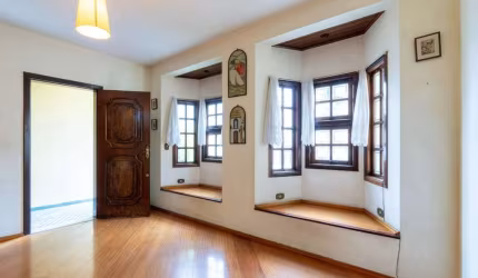 Casa à venda em São Paulo, Alto da Lapa, com 3 quartos, 191m²