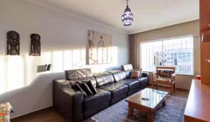 Sobrado para venda com 3 quartos, sendo 1 suíte, 299m²