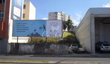 Terreno à venda, Centro.