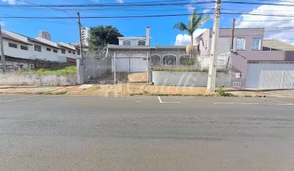 Casa para  à venda, na Vila Estrela, em PONTA GROSSA - PR