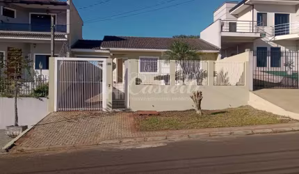 Casa para à venda, no Bairro Jardim Carvalho, PONTA GROSSA - PR