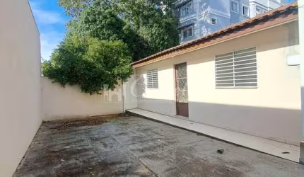 Casa para locação, no Bairro Uvaranas, PONTA GROSSA - PR