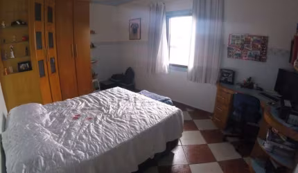 Sobrado com 3 dormitórios à venda, 255 m² por R$ 620.000,00 - Vila Assis Brasil - Mauá/SP