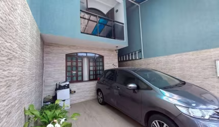 Sobrado com 3 dormitórios à venda, 201 m² por R$ 760.000,00 - Jardim Campo Verde - Mauá/SP