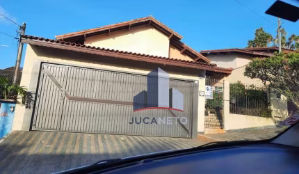 Casa com 3 dormitórios à venda, 190 m² por R$ 640.000 - Vila Santa Isabel (Santa Luzia) - Ribeirão Pires/SP