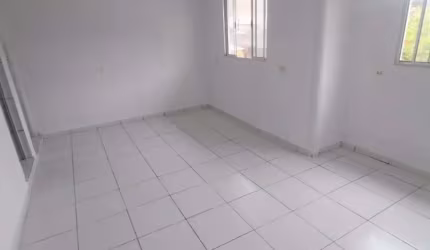 Casa com 1 dormitório para alugar, 70 m² por R$ 900,00/mês - Vila Falchi - Mauá/SP