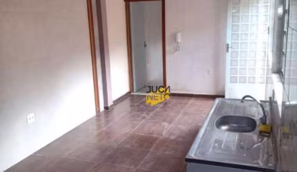 Casa com 1 dormitório para alugar, 35 m² por R$ 1.670,00/mês - Vila Eldízia - Santo André/SP