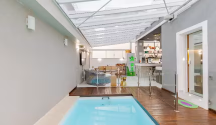 Casa alto padrão 3 quartos com suíte Condomínio fechado